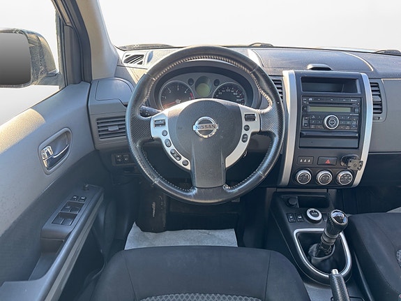 Nissan X-Trail 11 of 14