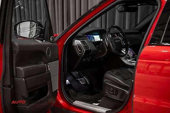 Land Rover Range Rover Sport 28 of 30