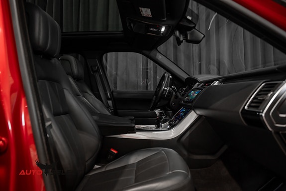 Land Rover Range Rover Sport 26 of 30