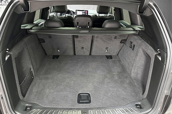 BMW iX3 19 of 30