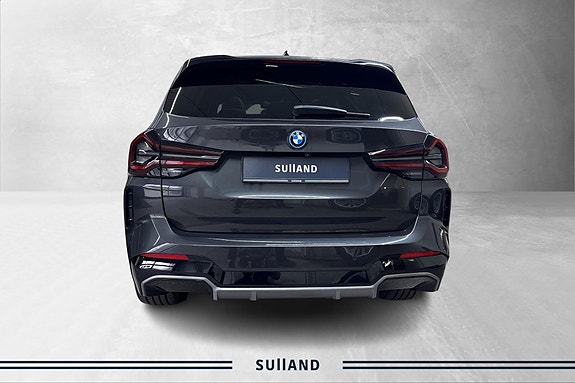 BMW iX3 4 of 30