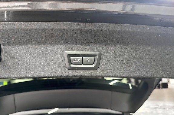 BMW iX3 22 of 30