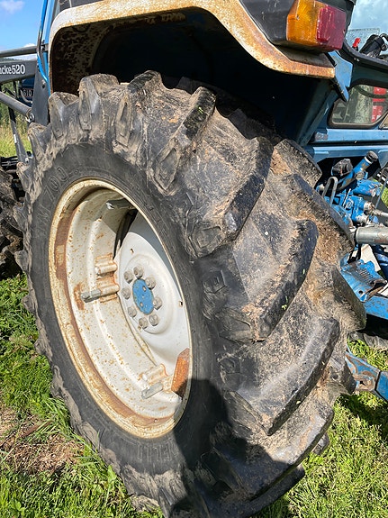 Ford 6610 6 of 10