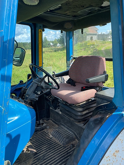 Ford 6610 8 of 10