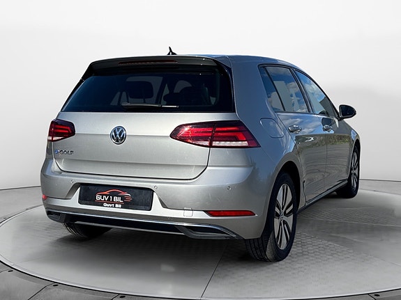 Volkswagen e-Golf VII 4 of 15