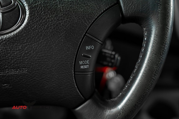 Toyota HiLux 29 of 30