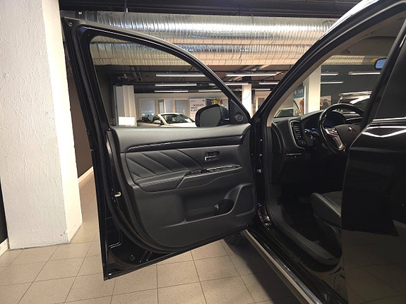 Mitsubishi Outlander 29 of 30