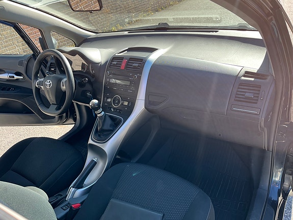 Toyota Auris 20 of 21