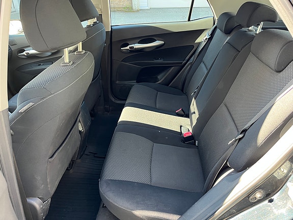 Toyota Auris 17 of 21