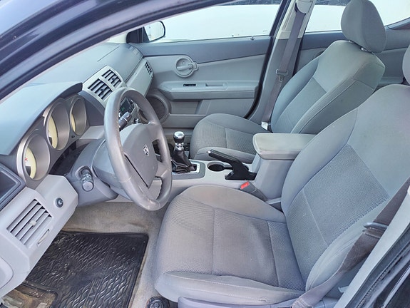 Dodge Avenger 16 of 21