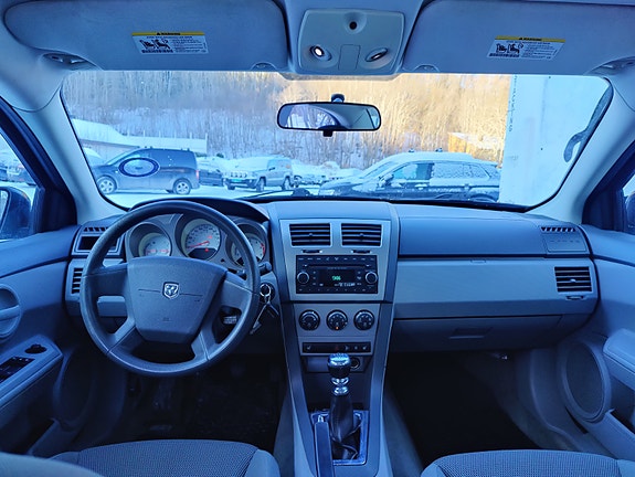 Dodge Avenger 11 of 21