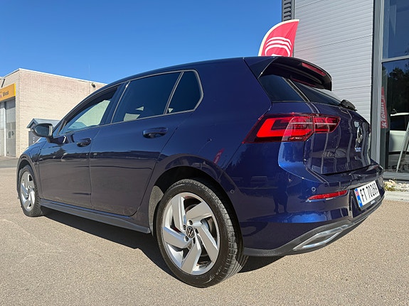 Volkswagen Golf VIII 3 of 19