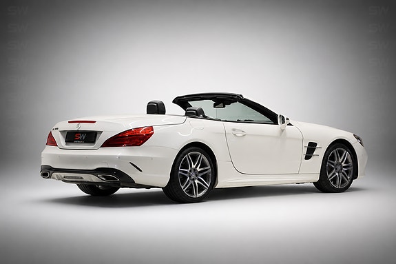 Mercedes-Benz SL500 3 of 19