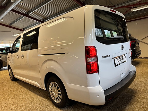 Toyota Proace 4 of 30