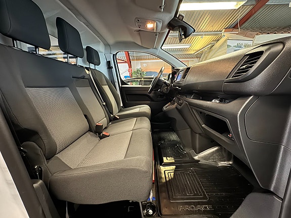 Toyota Proace 29 of 30