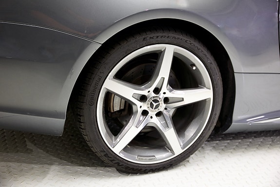Mercedes-Benz SL400 16 of 27