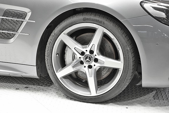 Mercedes-Benz SL400 13 of 27