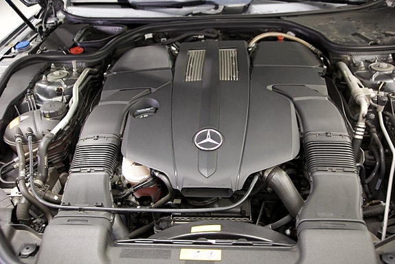 Mercedes-Benz SL400 25 of 27