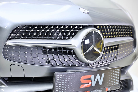 Mercedes-Benz SL400 11 of 27