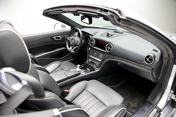 Mercedes-Benz SL400 2 of 14