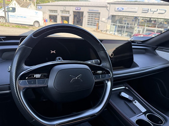 XPeng P7i 21 of 24