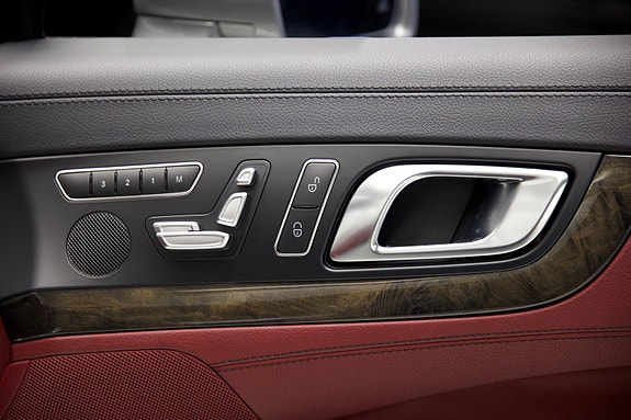 Mercedes-Benz SL350 15 of 30