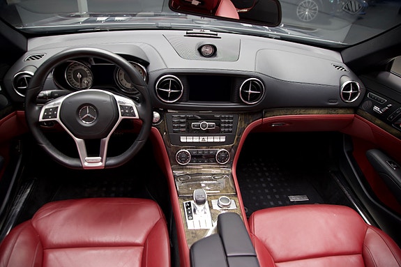 Mercedes-Benz SL350 5 of 30