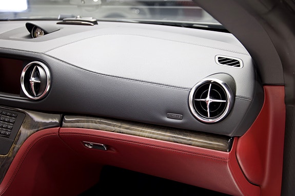 Mercedes-Benz SL350 16 of 30