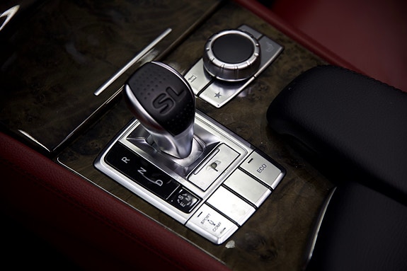 Mercedes-Benz SL350 28 of 30