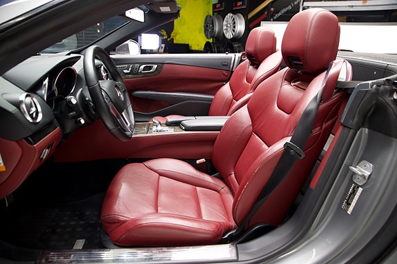 Mercedes-Benz SL350 23 of 30