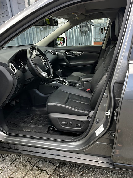 Nissan X-Trail 7 of 30