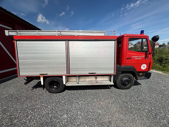 Mercedes-Benz 814 6 of 30