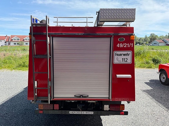 Mercedes-Benz 814 12 of 30