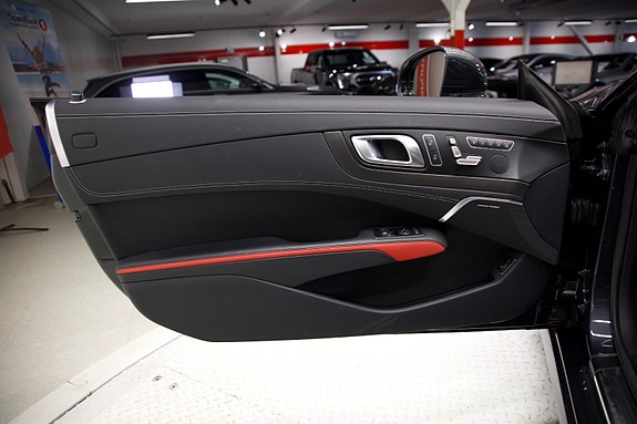 Mercedes-Benz SL350 29 of 30