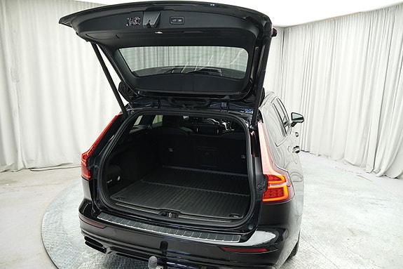 Volvo V60 9 of 30