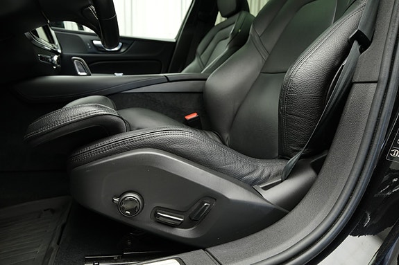 Volvo V60 21 of 30