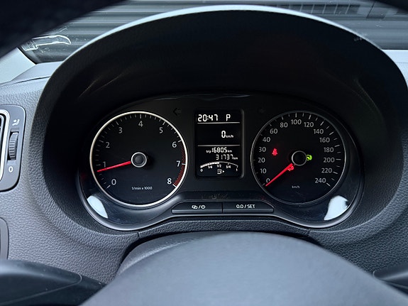 Volkswagen Polo Cross 15 of 30