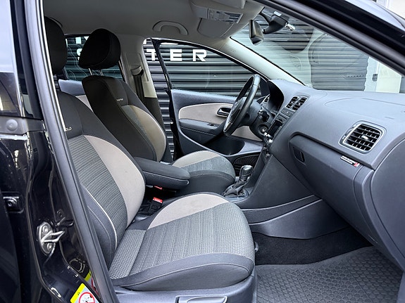 Volkswagen Polo Cross 24 of 30