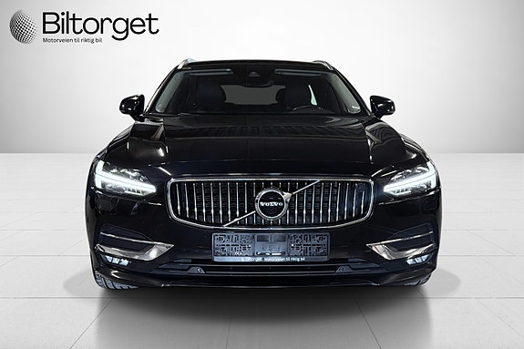 Volvo V90 2 of 30