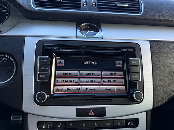 Volkswagen Passat Alltrack 16 of 22