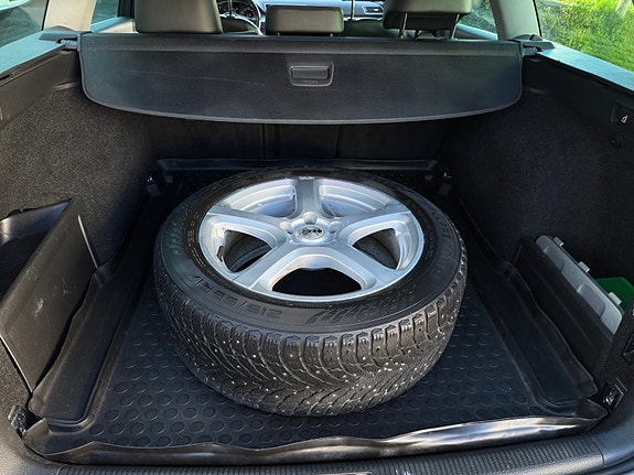 Volkswagen Passat Alltrack 9 of 22