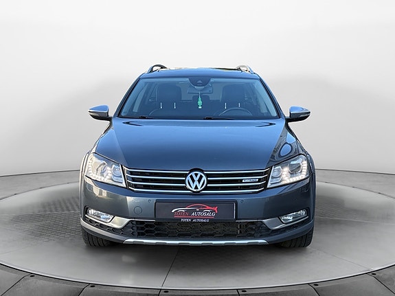 Volkswagen Passat Alltrack 7 of 22
