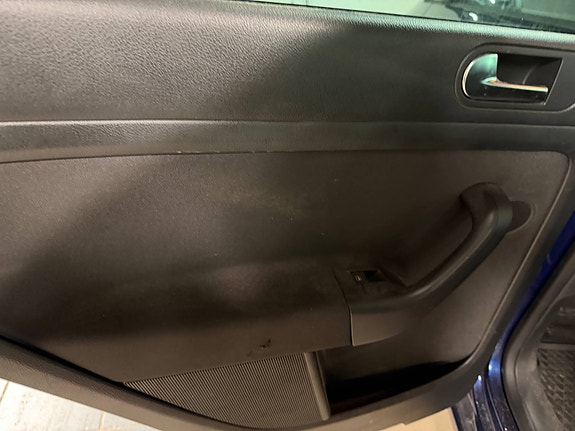 Volkswagen Golf Plus 15 of 27