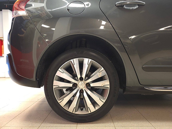 Peugeot 3008 10 of 30