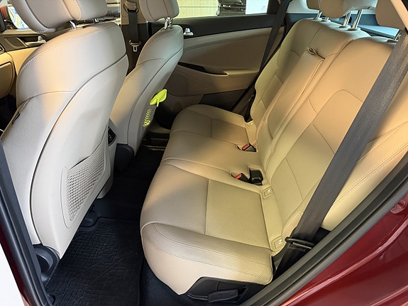 Hyundai Tucson 9 of 14