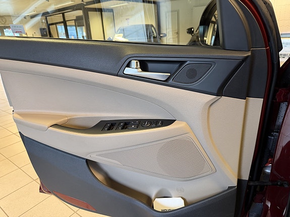Hyundai Tucson 6 of 14