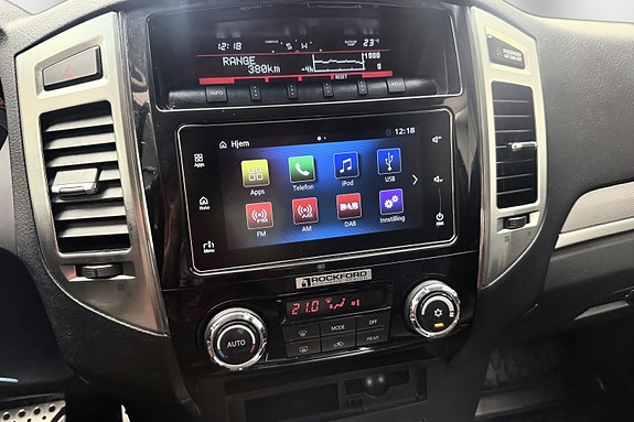 Mitsubishi Pajero 26 of 30