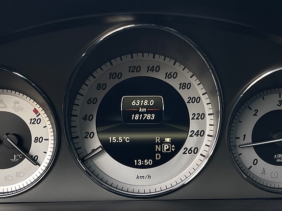 Mercedes-Benz GLK220 30 of 30