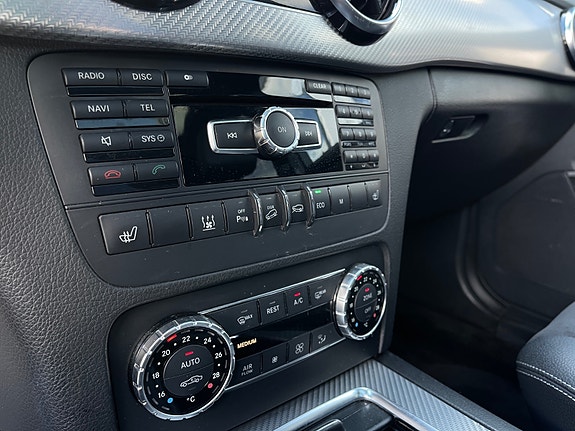 Mercedes-Benz GLK220 28 of 30