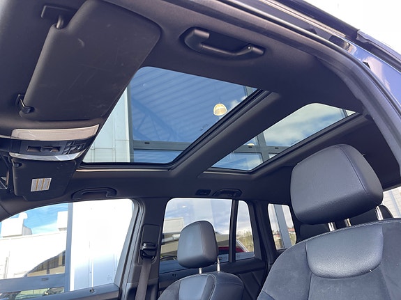 Mercedes-Benz GLK220 19 of 30